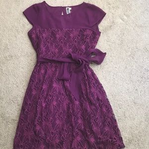 Woman's Julian Taylor Purple Cocktail Dress Size 8
